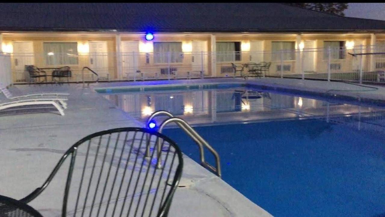 Stay Express Inn & Suites Demopolis Exterior foto